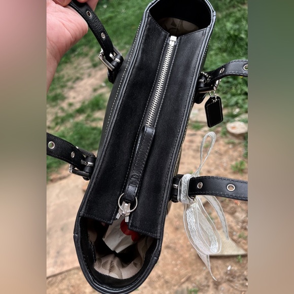 ❌SOLD FB❌ 100% Authentic Vintage/ Y2K GALLERY LUNCH BLACK LEATHER BAG #8E92 - Picture 5 of 12